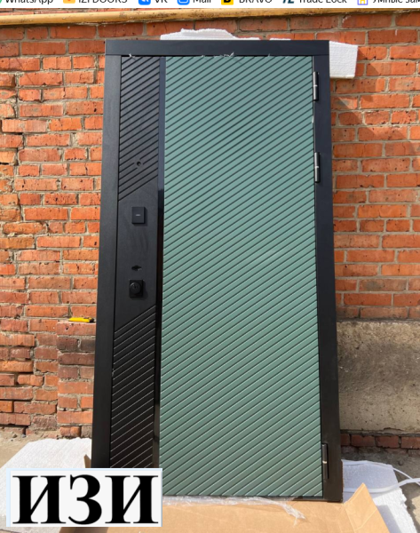 Входные двери  Клио Авокадо двери для квартиры зеркало