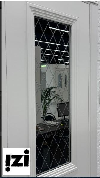 Межкомнатные двери Скалино 2100мм, эмаль белая стекло