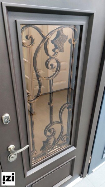 Входные двери Антарес ВИКТОРИЯ со стеклом и ковкой ТЕРМО терморазрыв