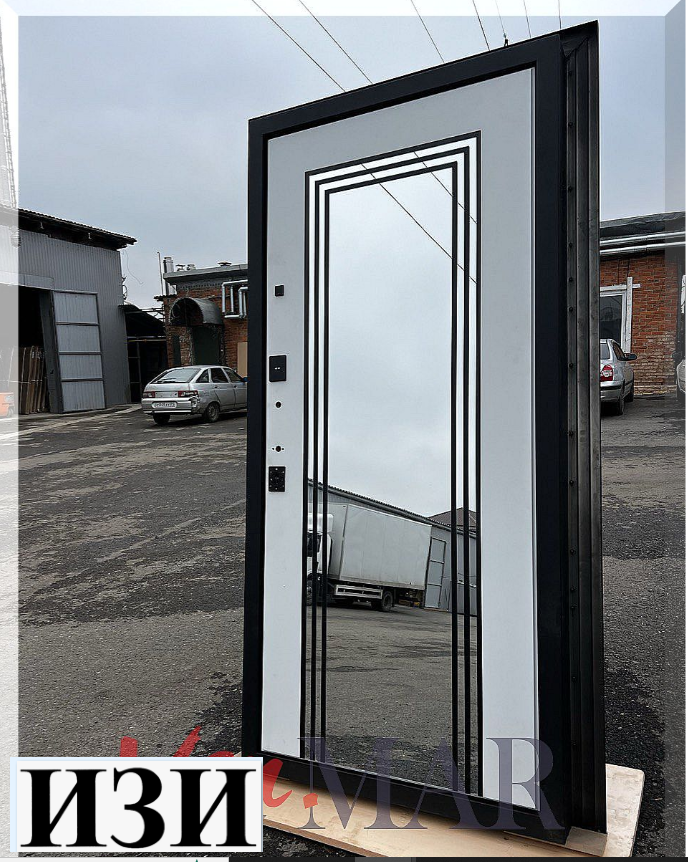 Входные двери Метида Олива /Зеркало для квартиры